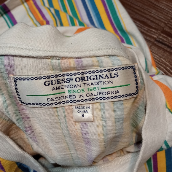 Guess originals embroidered spell out logo multicolor striped tee retro style - Picture 4 of 9